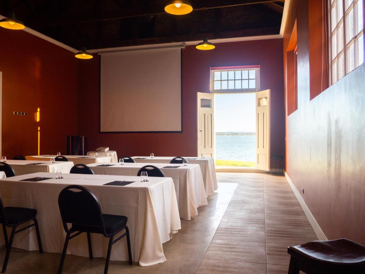 The Singular Patagonia Hotel Puerto Natales Exterior foto